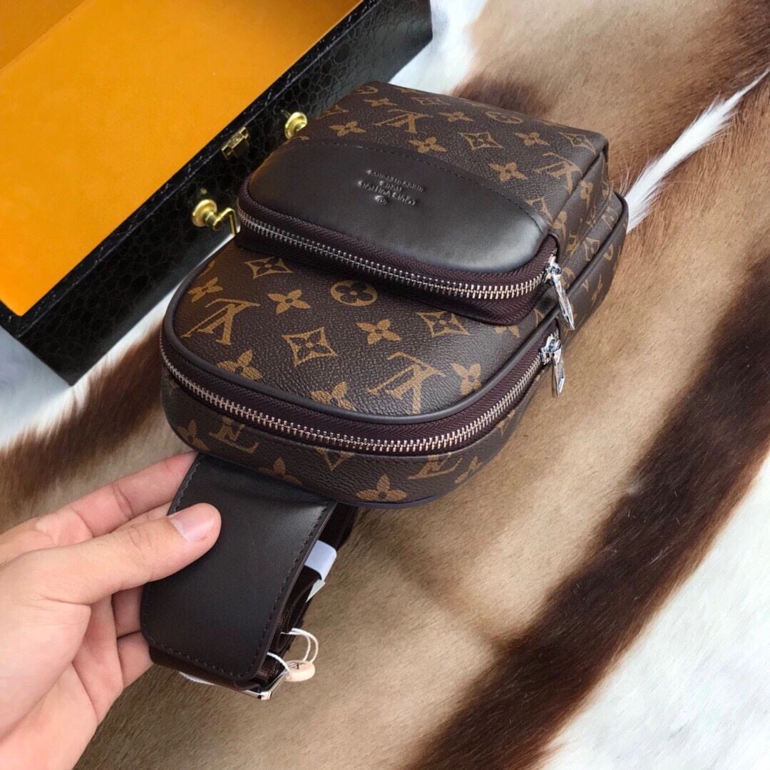 Mens Louis Vuitton Waist Chest Packs AllSeason 92660