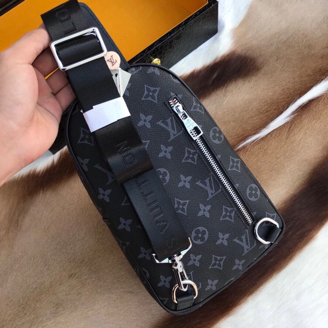 Mens Louis Vuitton Waist Chest Packs Stretchable 92672