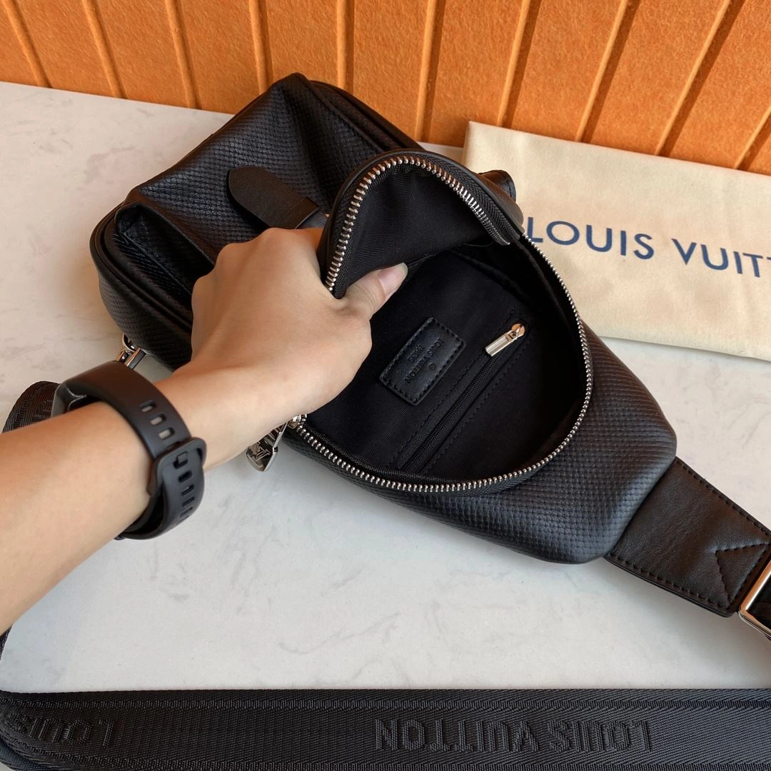 Durable Mens Louis Vuitton Waist Chest Packs 92746
