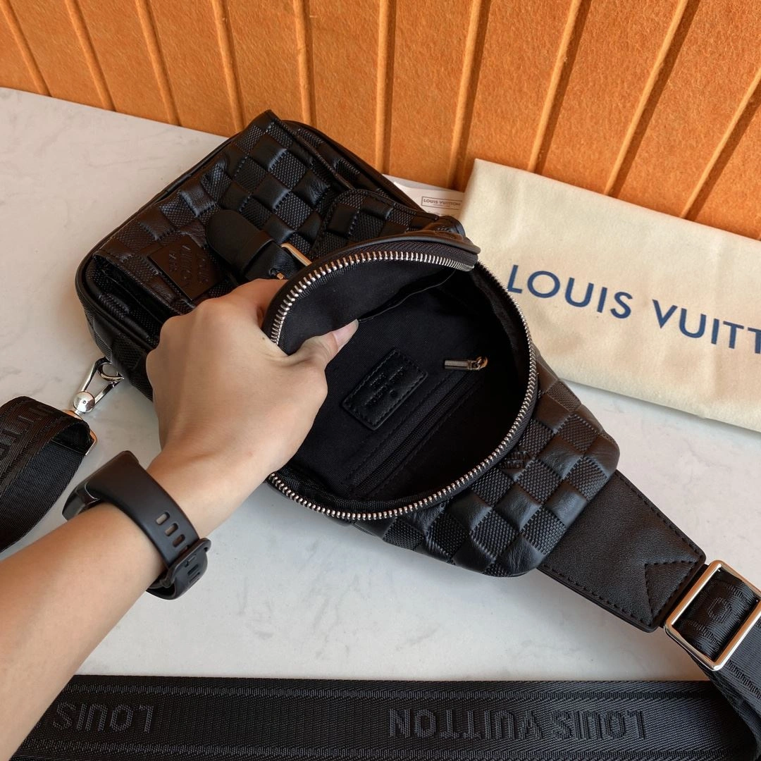 Mens Louis Vuitton Waist Chest Packs WrinkleFree 92725