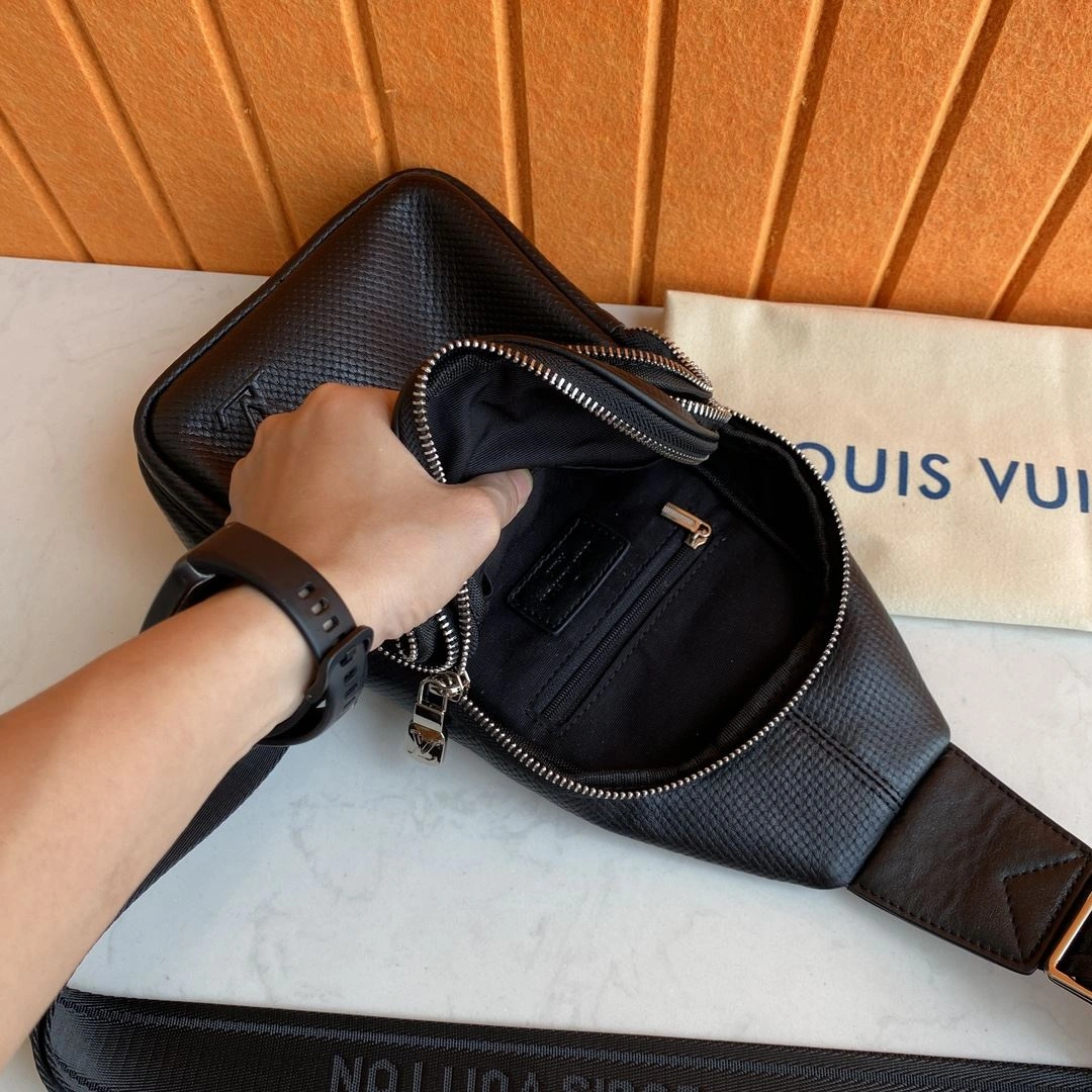 Mens Louis Vuitton Waist Chest Packs Affordable 92656