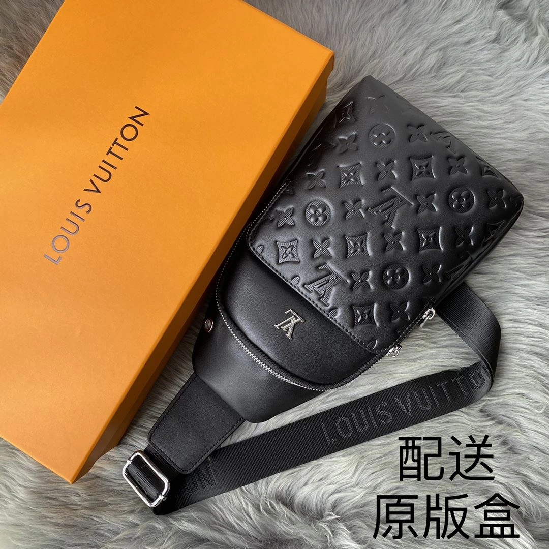 Mens Louis Vuitton Waist Chest Packs Premium 92639