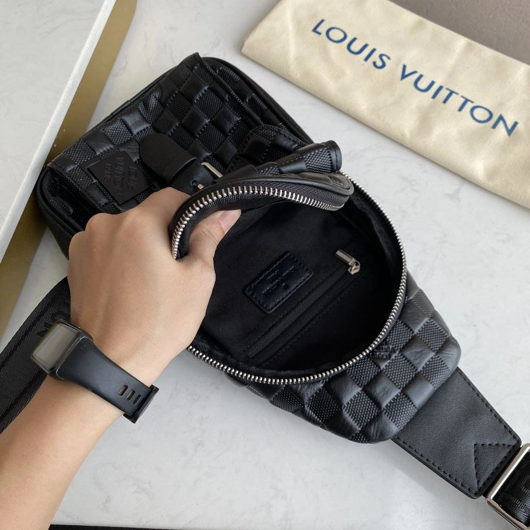 Original Mens Louis Vuitton Waist Chest Packs 92636