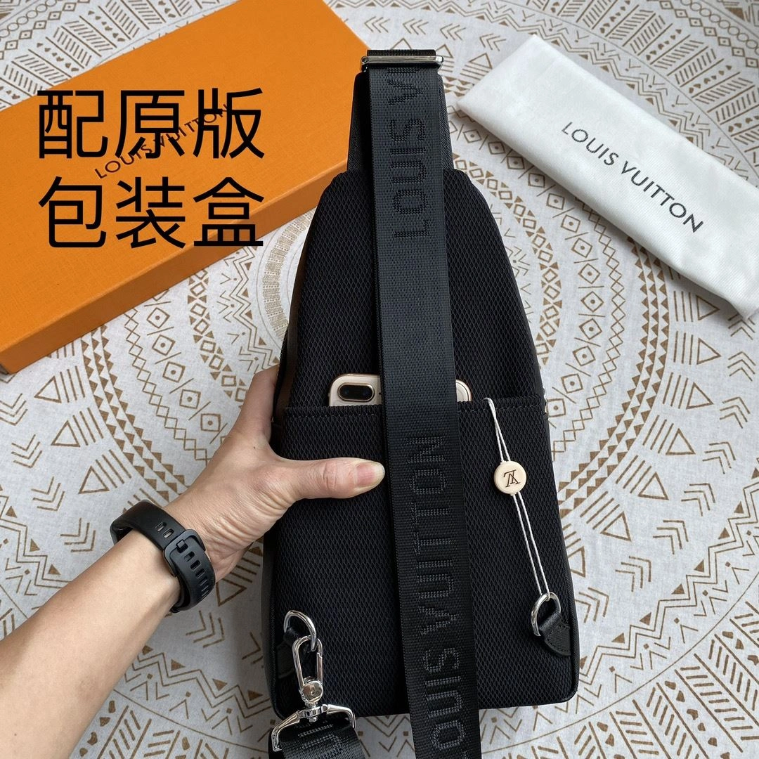 Seasonal Mens Louis Vuitton Waist Chest Packs 92634