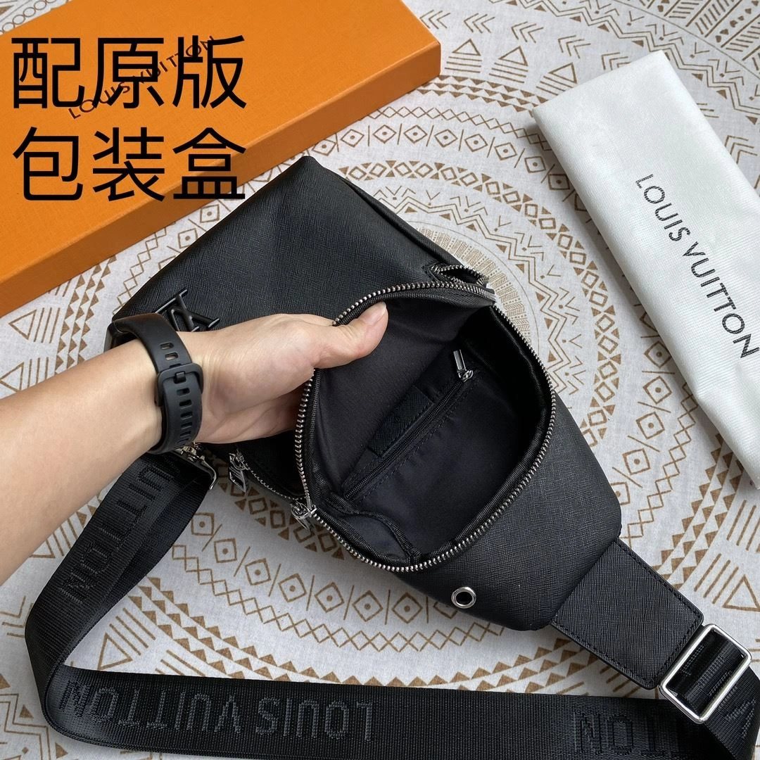 Seasonal Mens Louis Vuitton Waist Chest Packs 92634