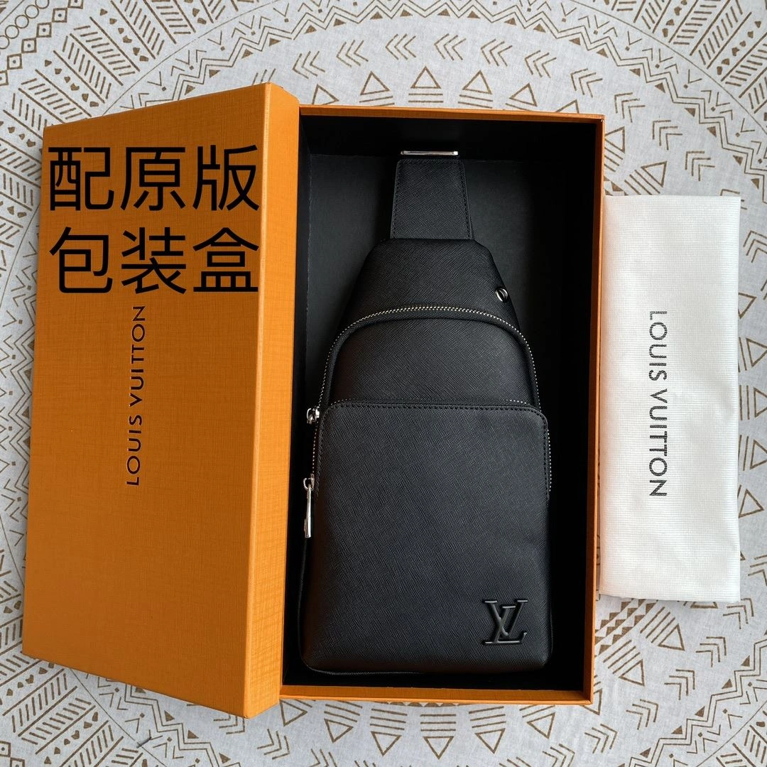Seasonal Mens Louis Vuitton Waist Chest Packs 92634