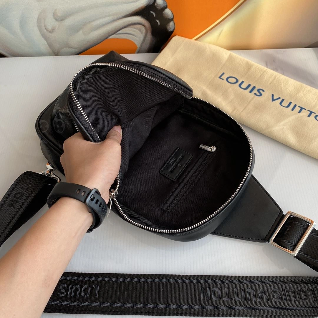 Comfortable Mens Louis Vuitton Waist Chest Packs 91647