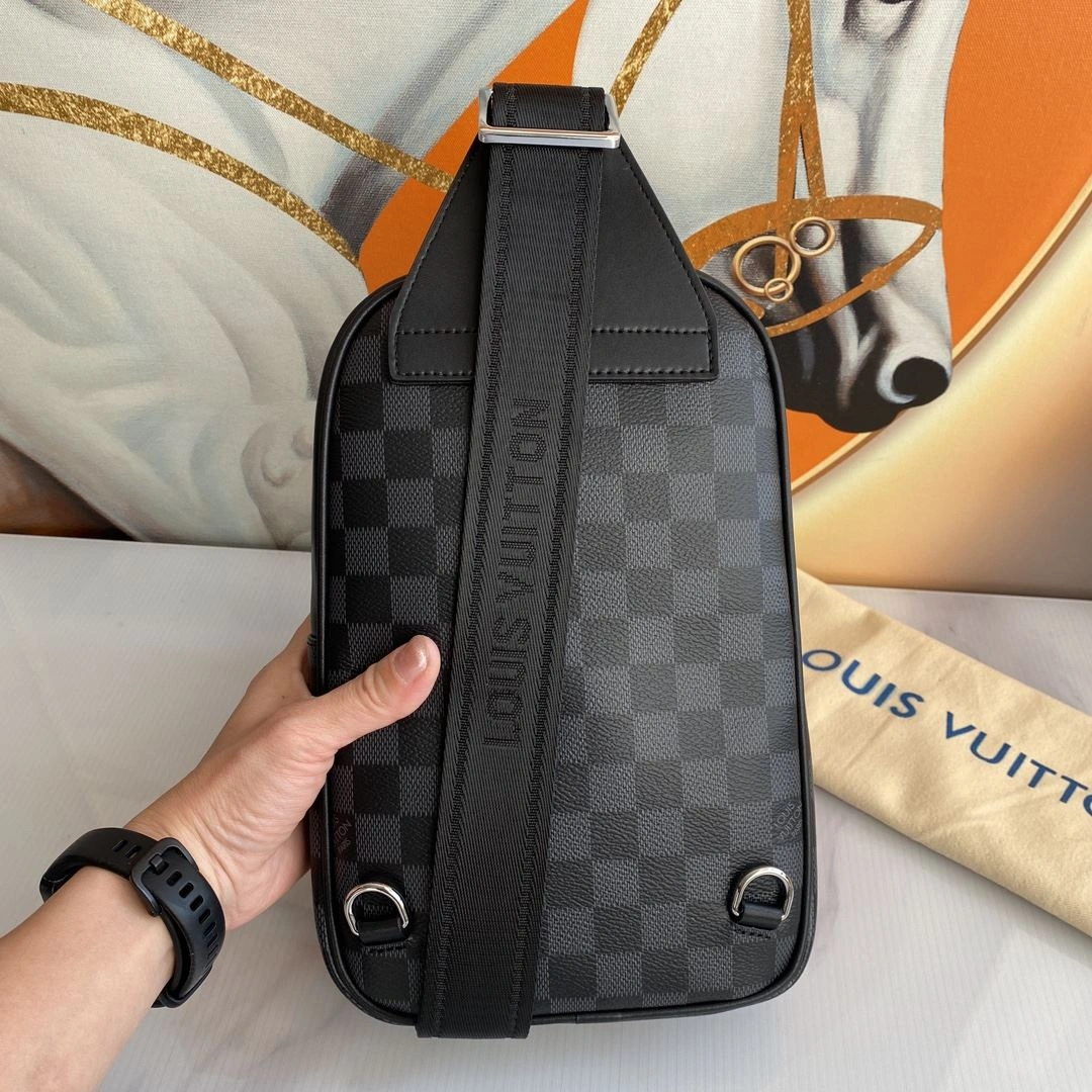 Minimalist Mens Louis Vuitton Waist Chest Packs 91643