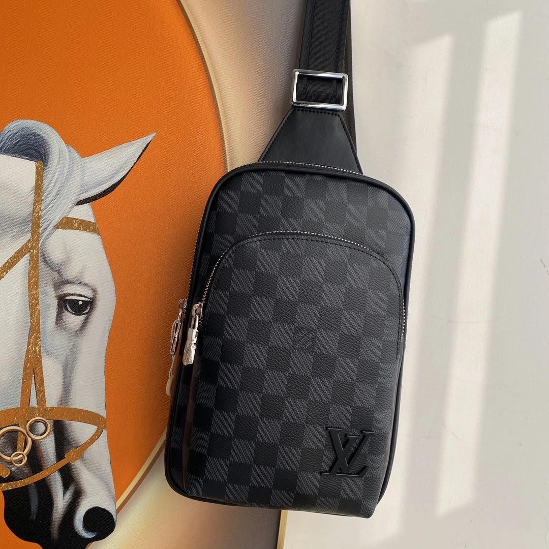 Minimalist Mens Louis Vuitton Waist Chest Packs 91643