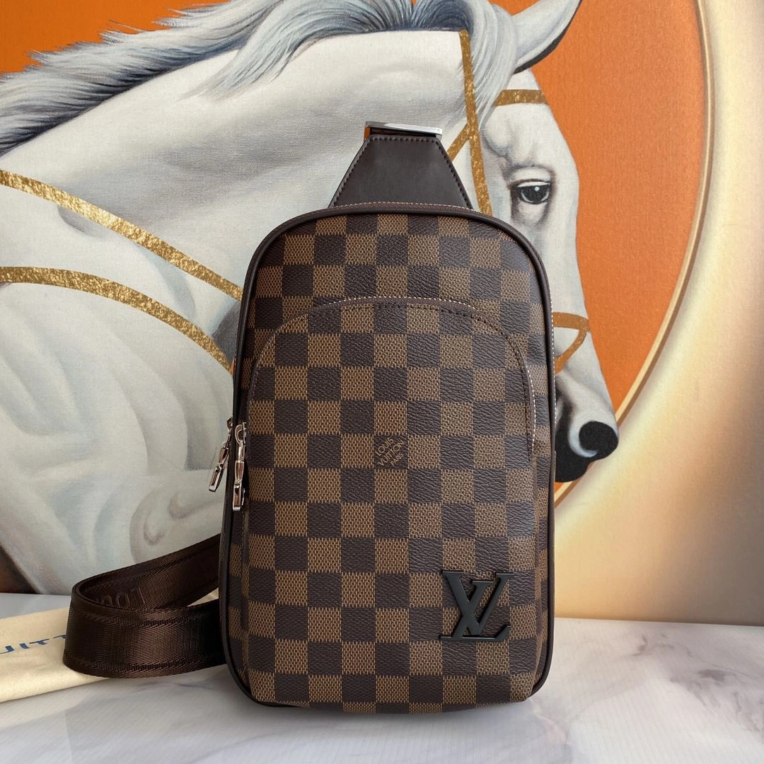 Mens Louis Vuitton Waist Chest Packs HighQuality 91646