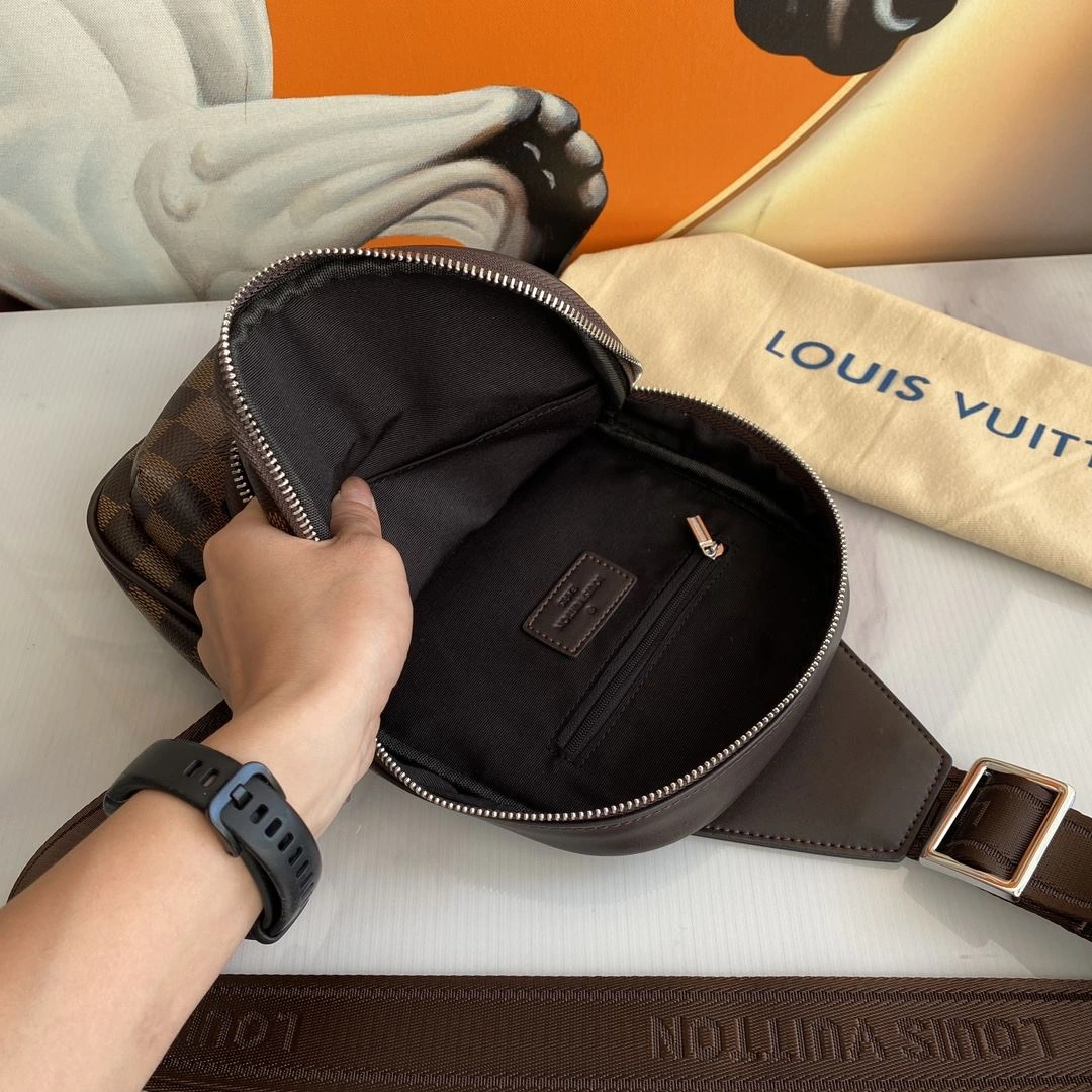 Mens Louis Vuitton Waist Chest Packs HighQuality 91646