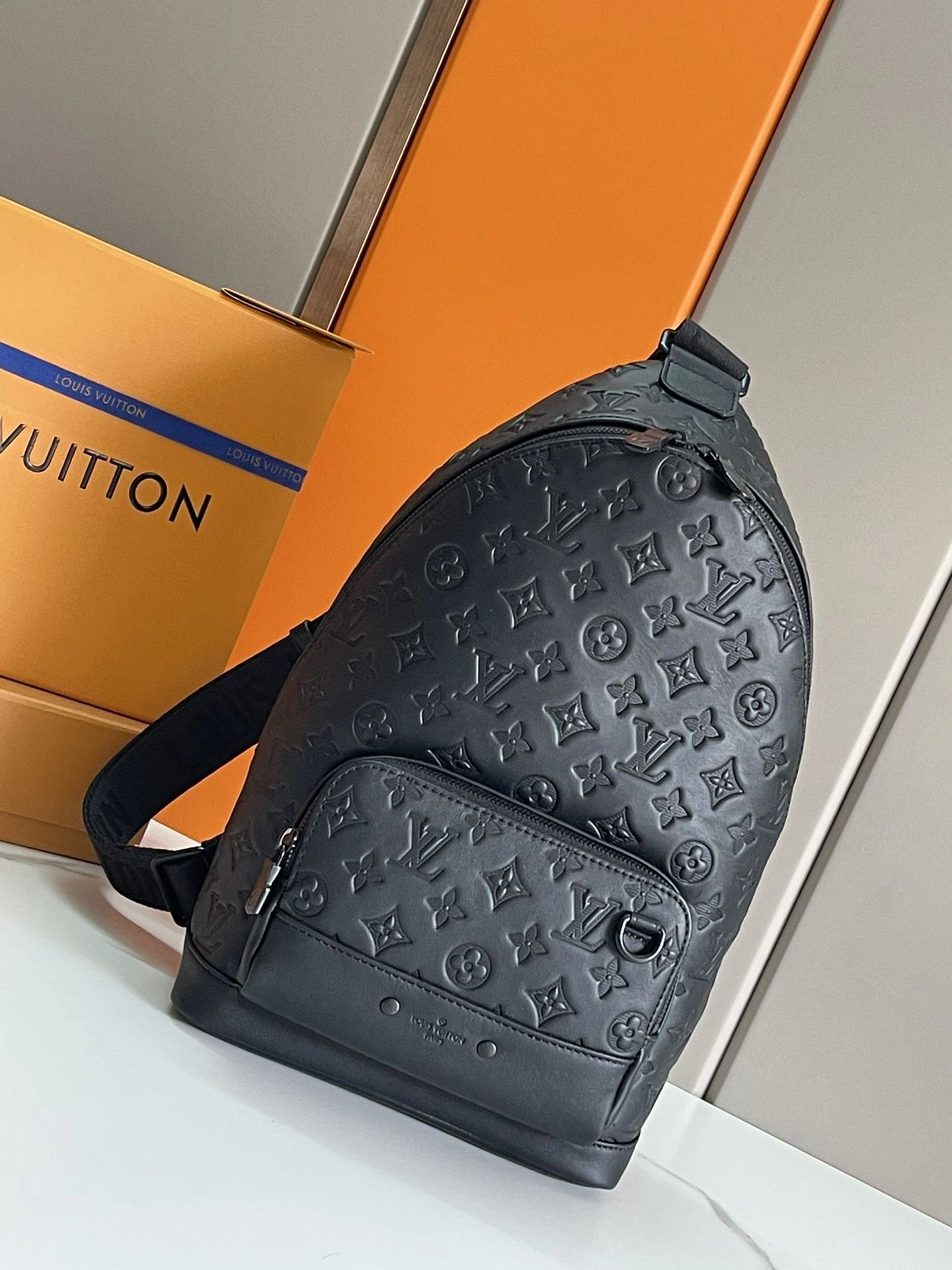Minimalist Mens Louis Vuitton Waist Chest Packs 91642