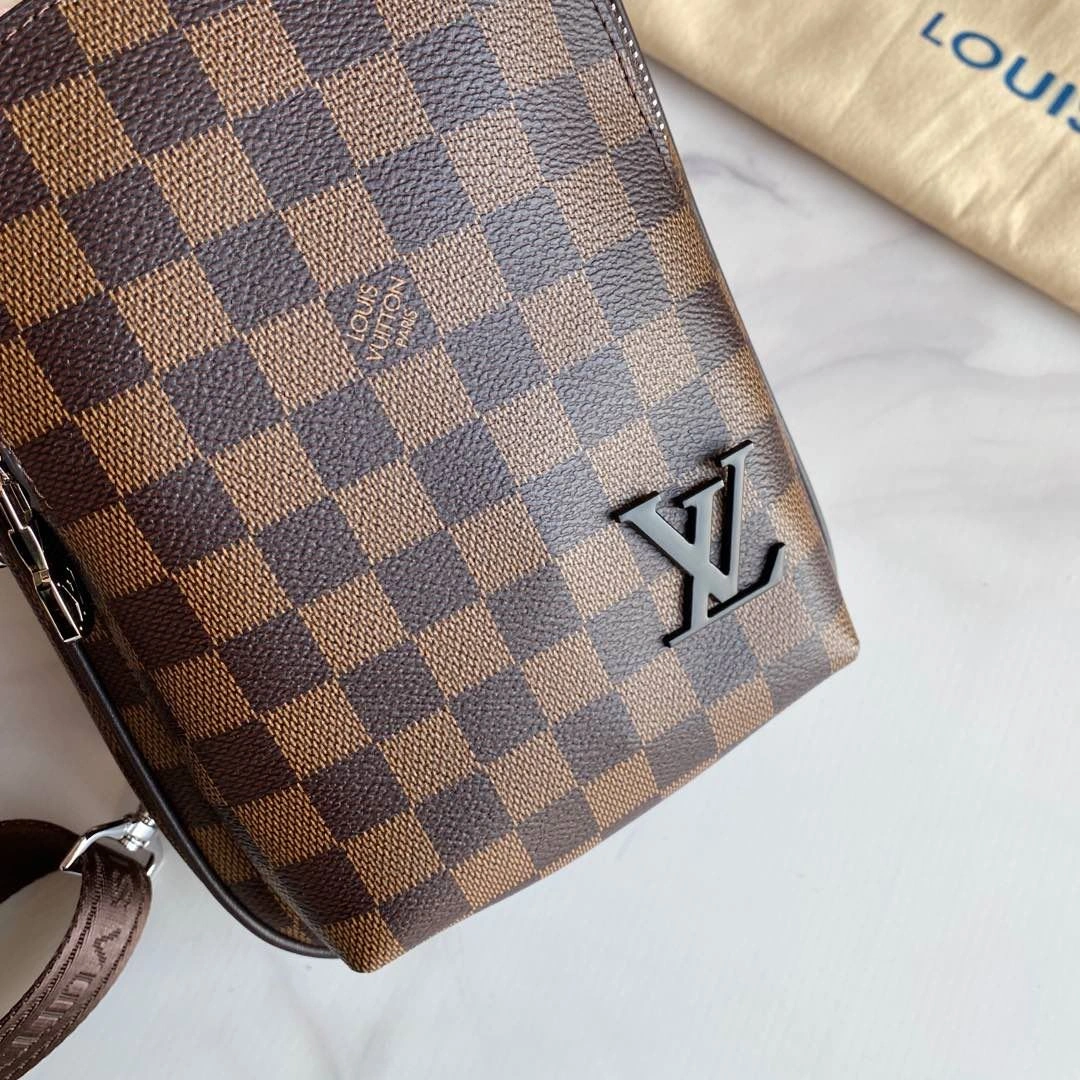 Durable Mens Louis Vuitton Waist Chest Packs 91641