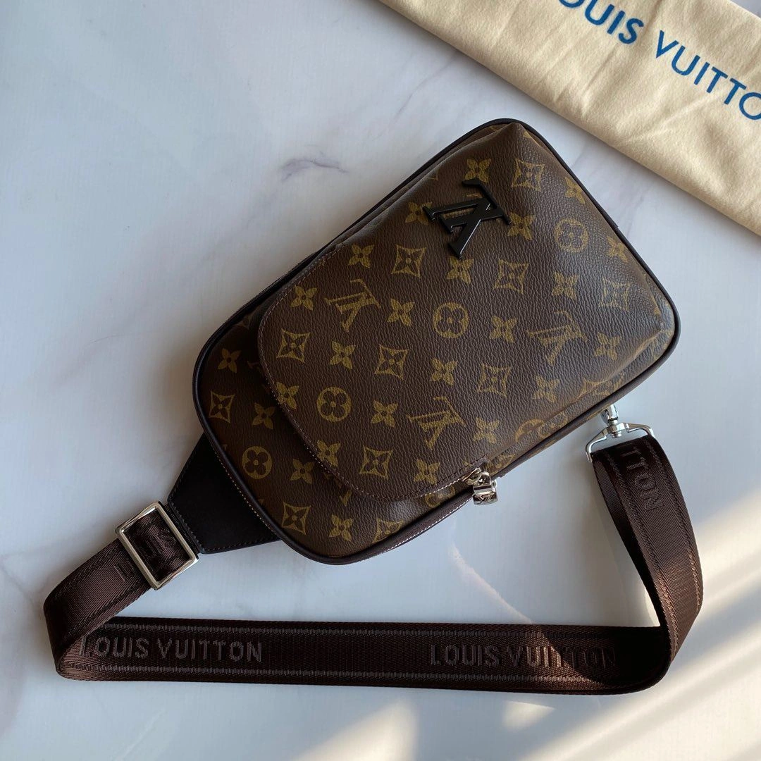 Mens Louis Vuitton Waist Chest Packs Breathable 91662