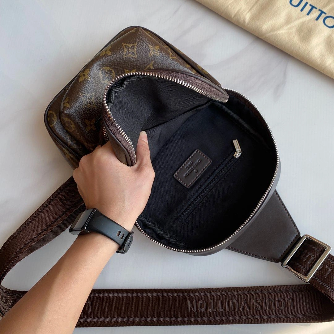 Mens Louis Vuitton Waist Chest Packs Breathable 91662