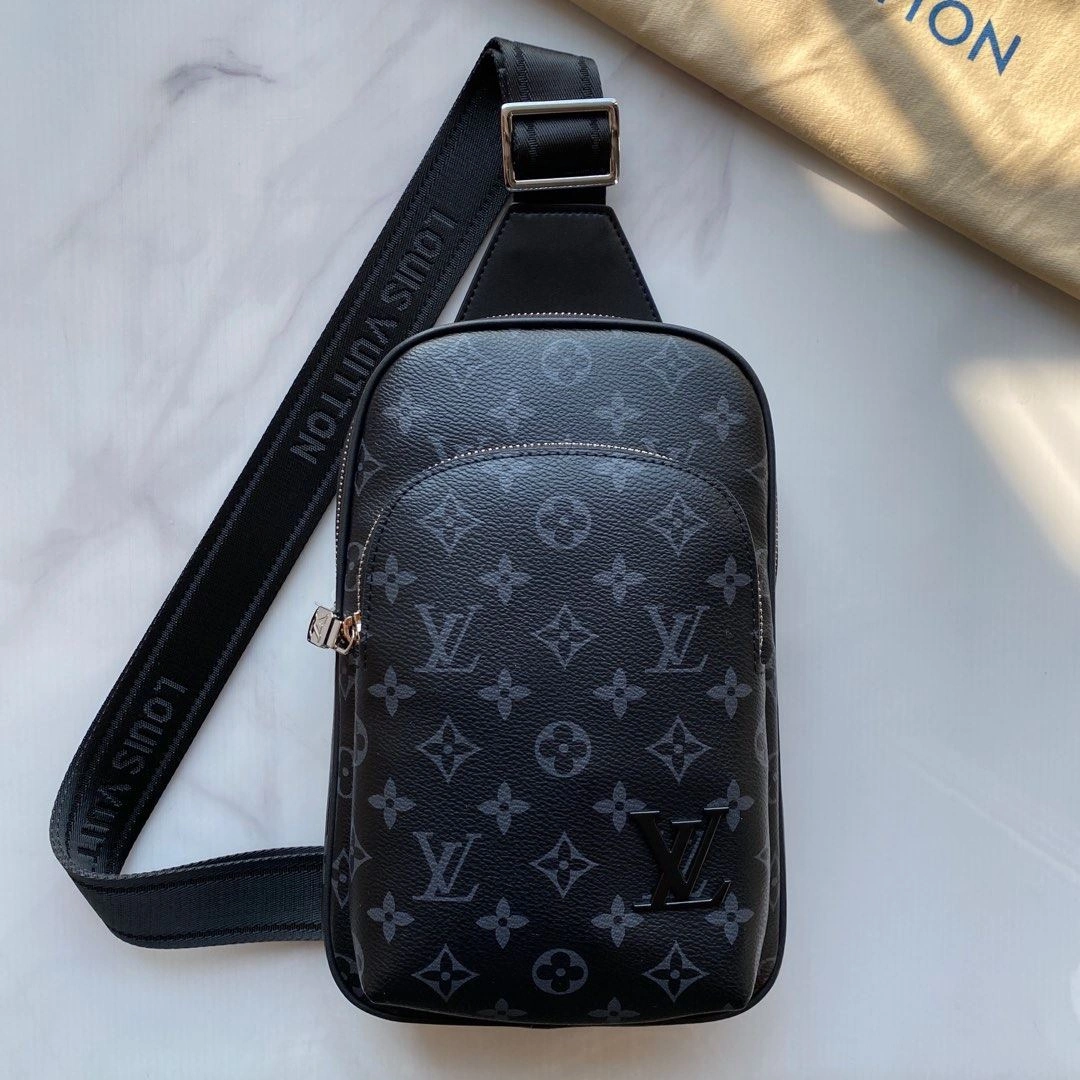 Fashionable Mens Louis Vuitton Waist Chest Packs 91639