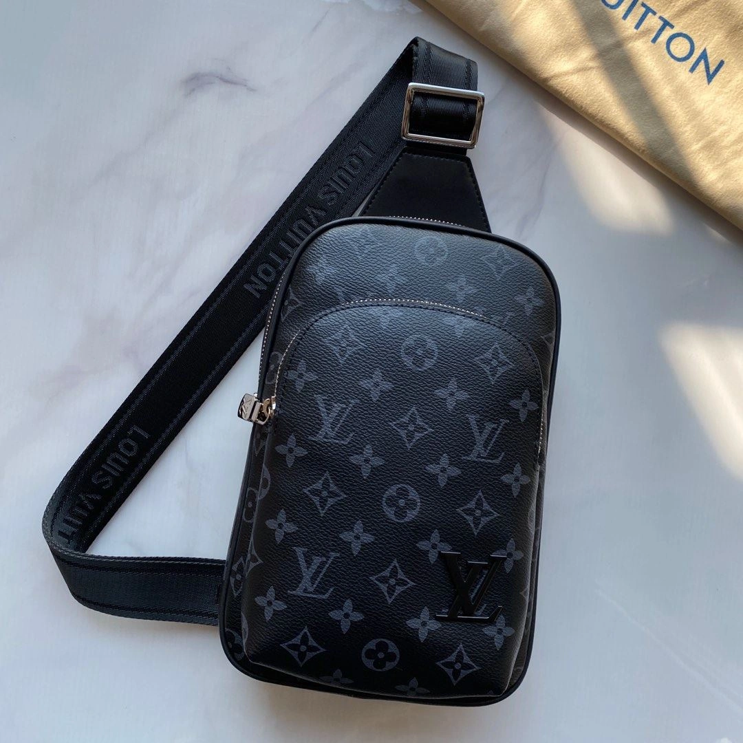 Fashionable Mens Louis Vuitton Waist Chest Packs 91639