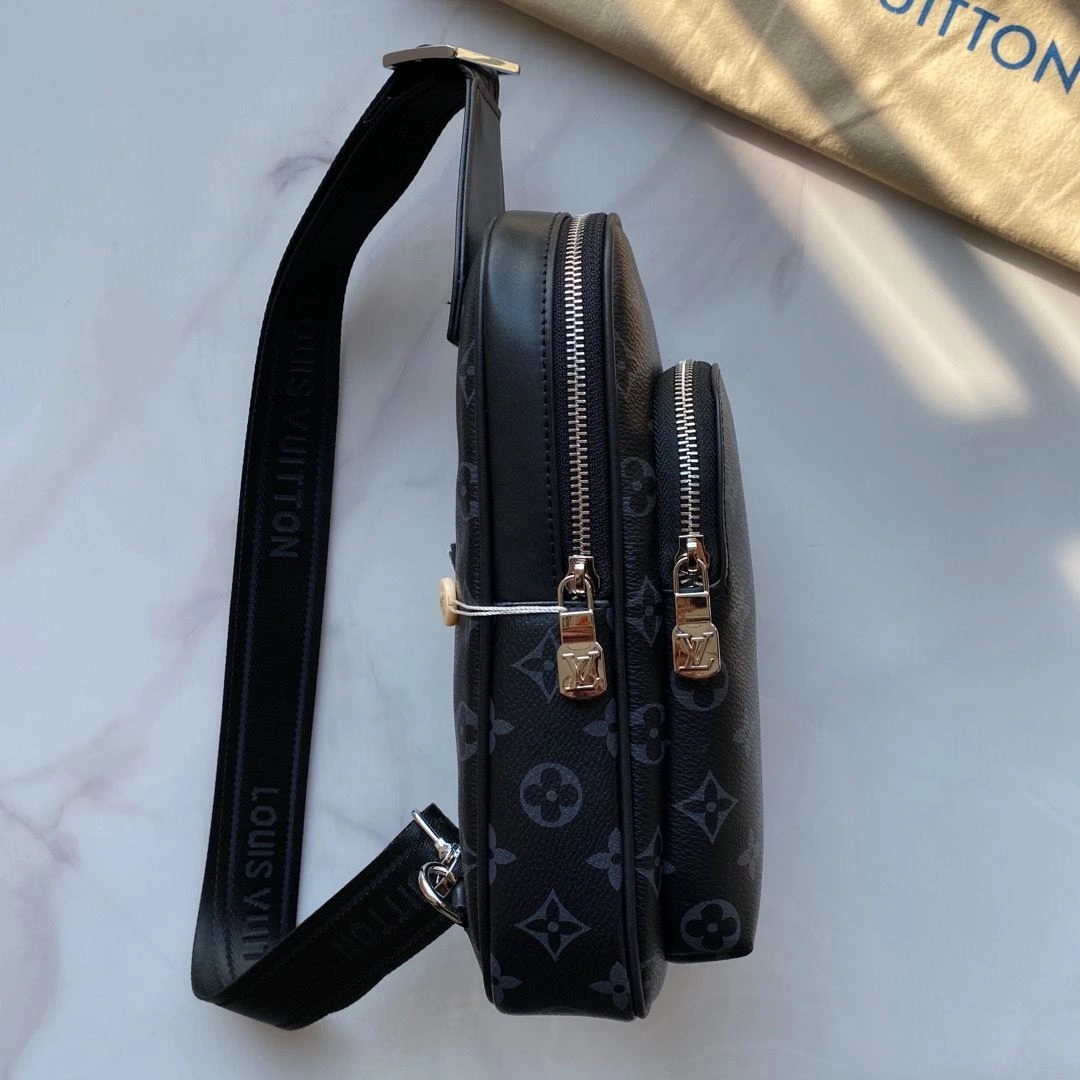 Fashionable Mens Louis Vuitton Waist Chest Packs 91639