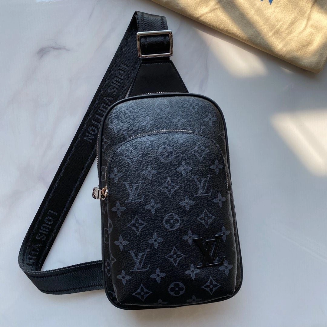 Fashionable Mens Louis Vuitton Waist Chest Packs 91639