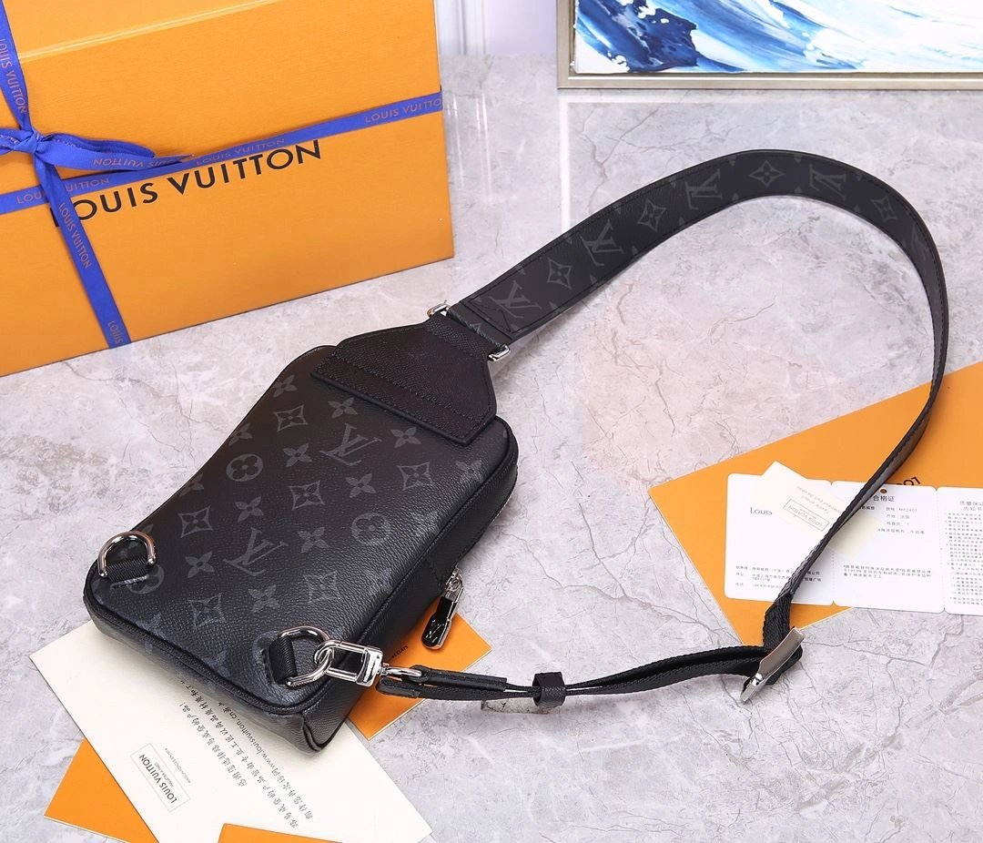 Minimalist Mens Louis Vuitton Waist Chest Packs 91637