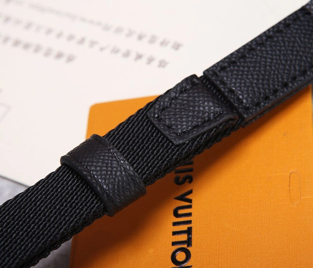 Minimalist Mens Louis Vuitton Waist Chest Packs 91637