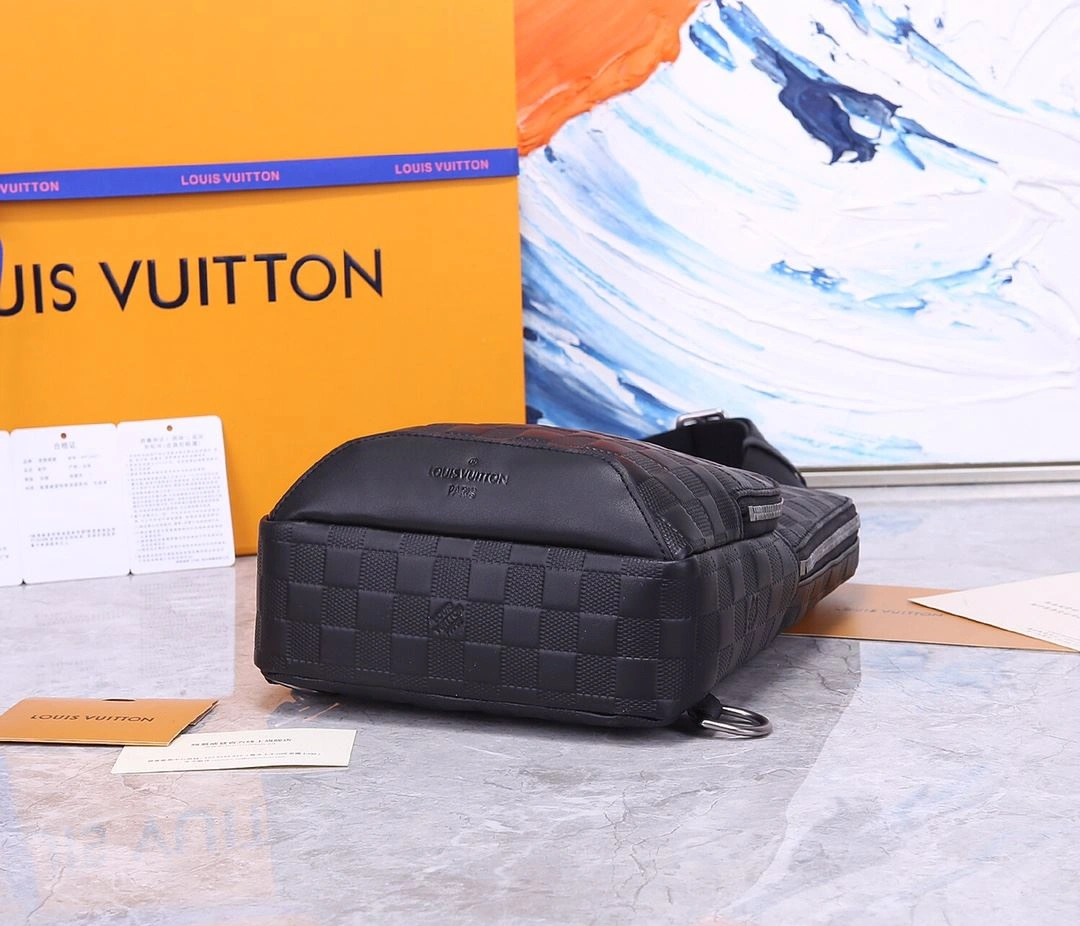 Mens Louis Vuitton Waist Chest Packs Trendy 91672