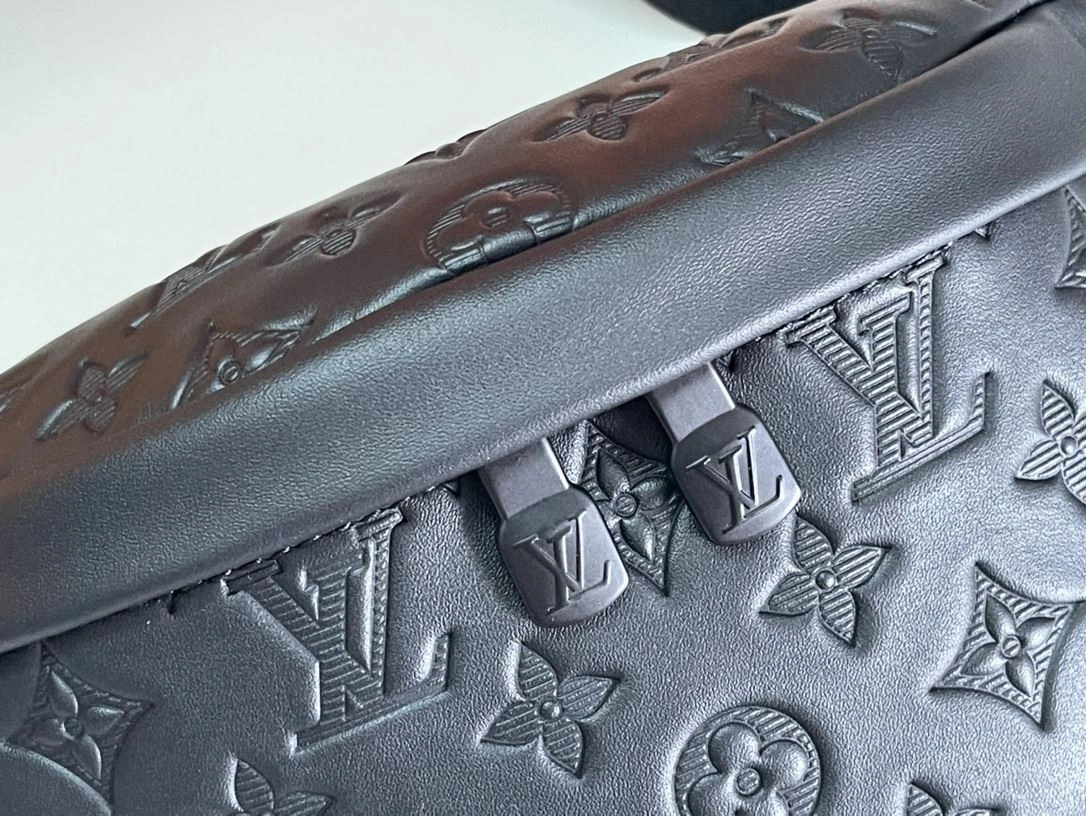 MultiPurpose Mens Louis Vuitton Waist Chest Packs 91632