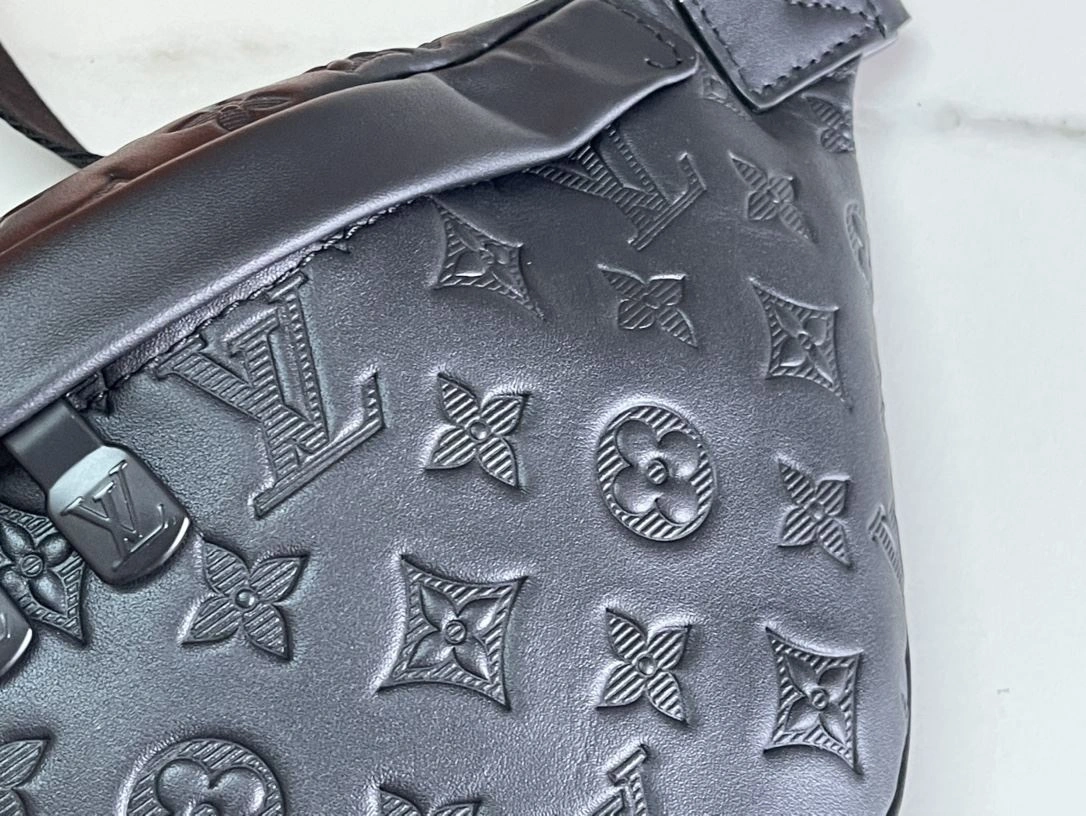 MultiPurpose Mens Louis Vuitton Waist Chest Packs 91632