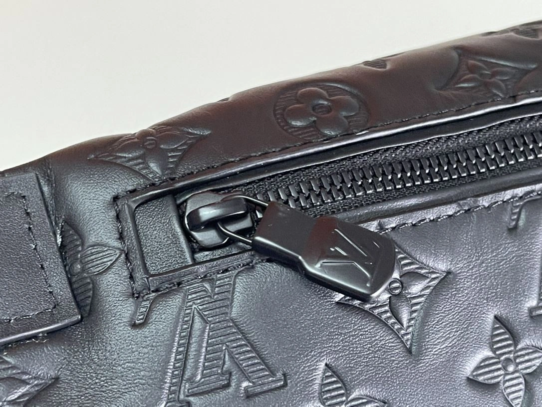MultiPurpose Mens Louis Vuitton Waist Chest Packs 91632