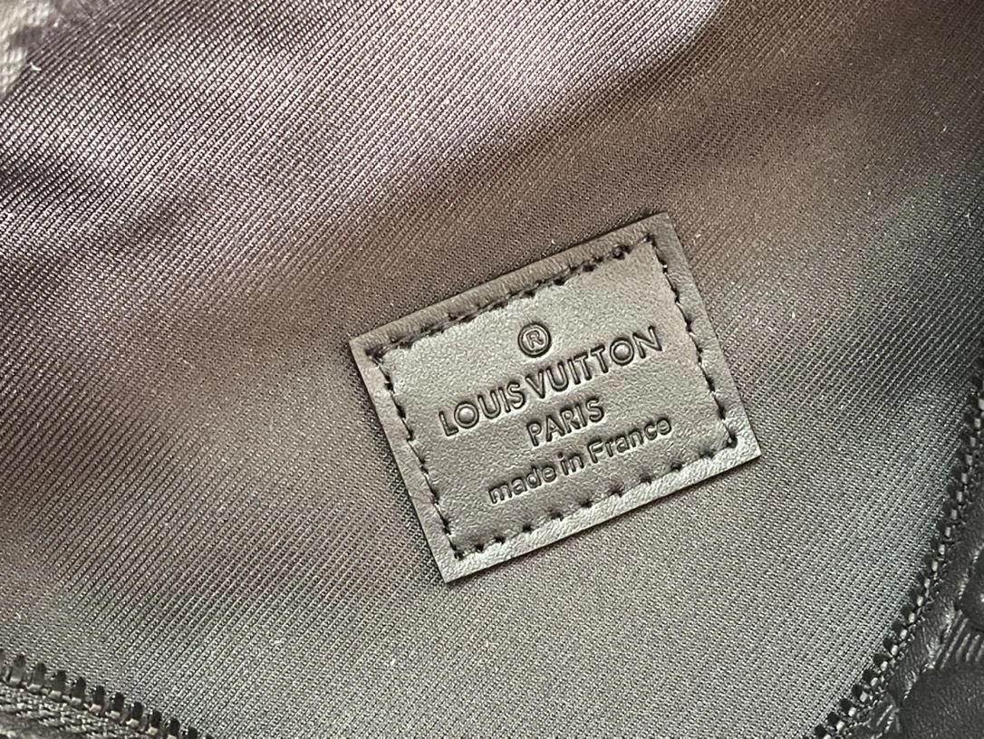 MultiPurpose Mens Louis Vuitton Waist Chest Packs 91632