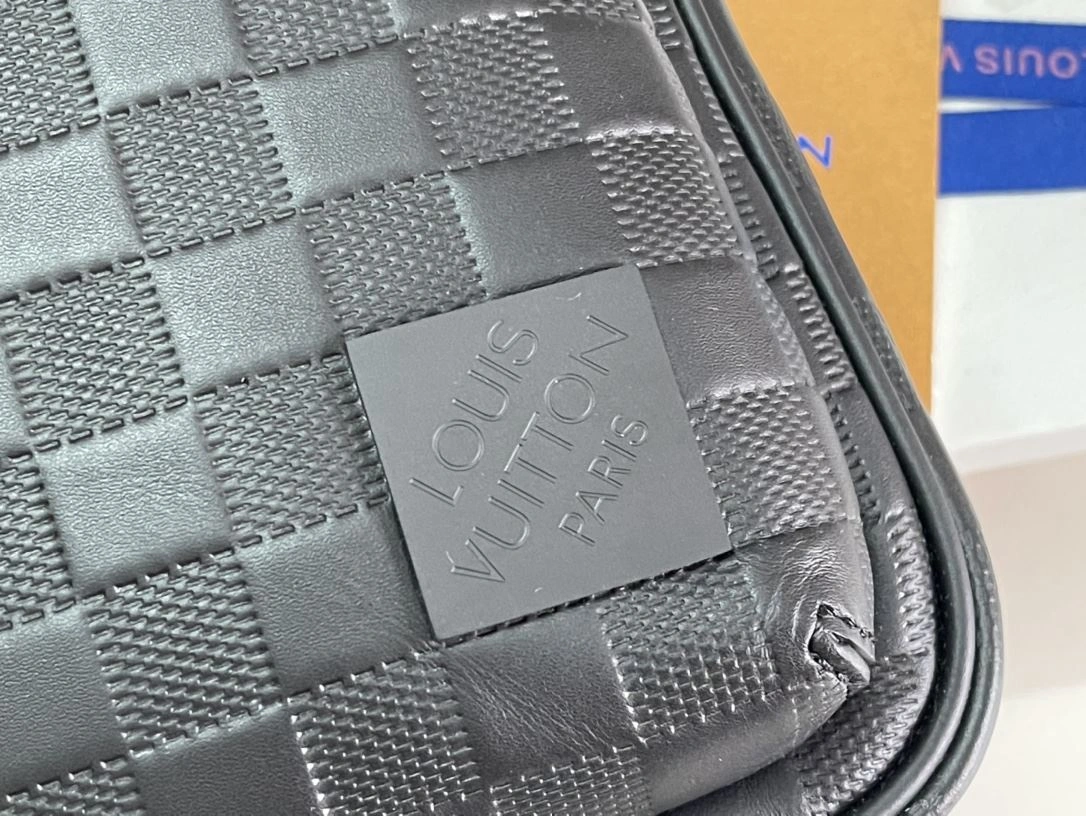 Mens Louis Vuitton Waist Chest Packs Breathable 91629