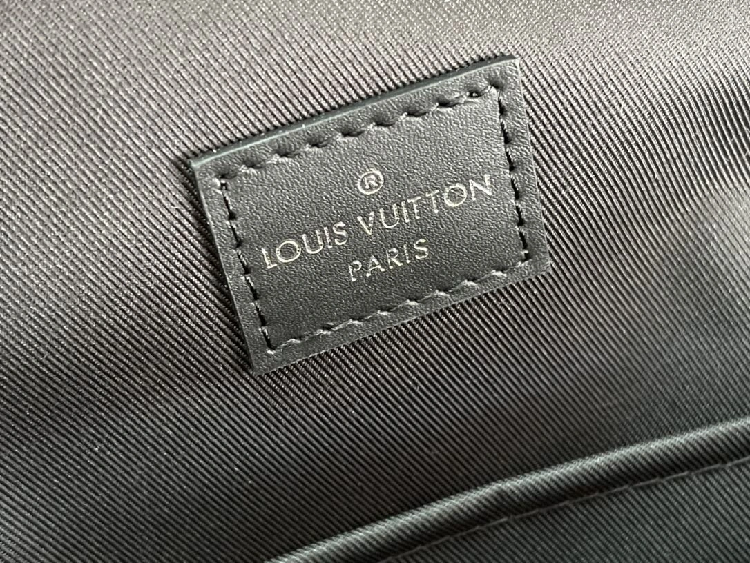 Mens Louis Vuitton Waist Chest Packs Breathable 91629