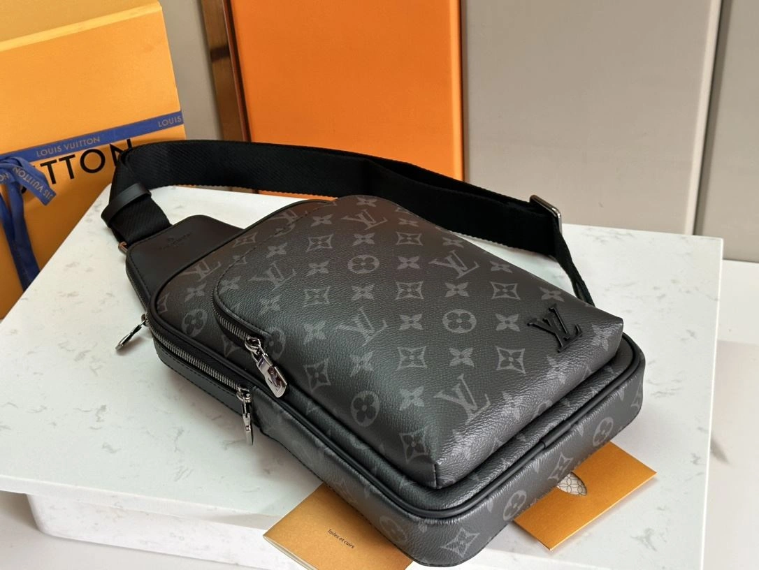 Mens Louis Vuitton Waist Chest Packs Thermal 91700