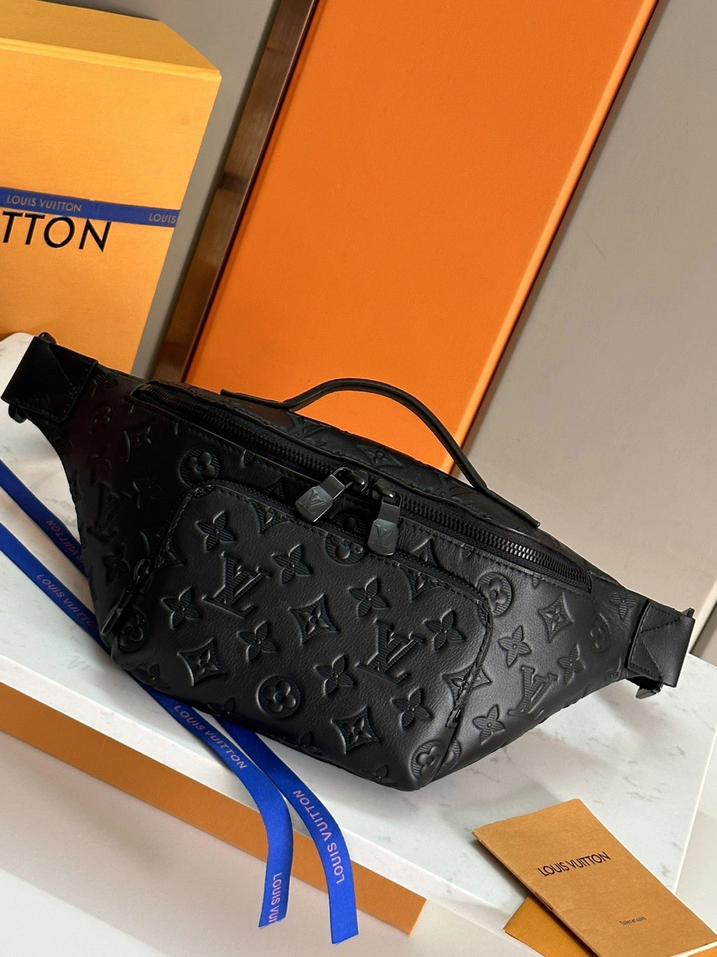 Mens Louis Vuitton Waist Chest Packs Minimalist 91624