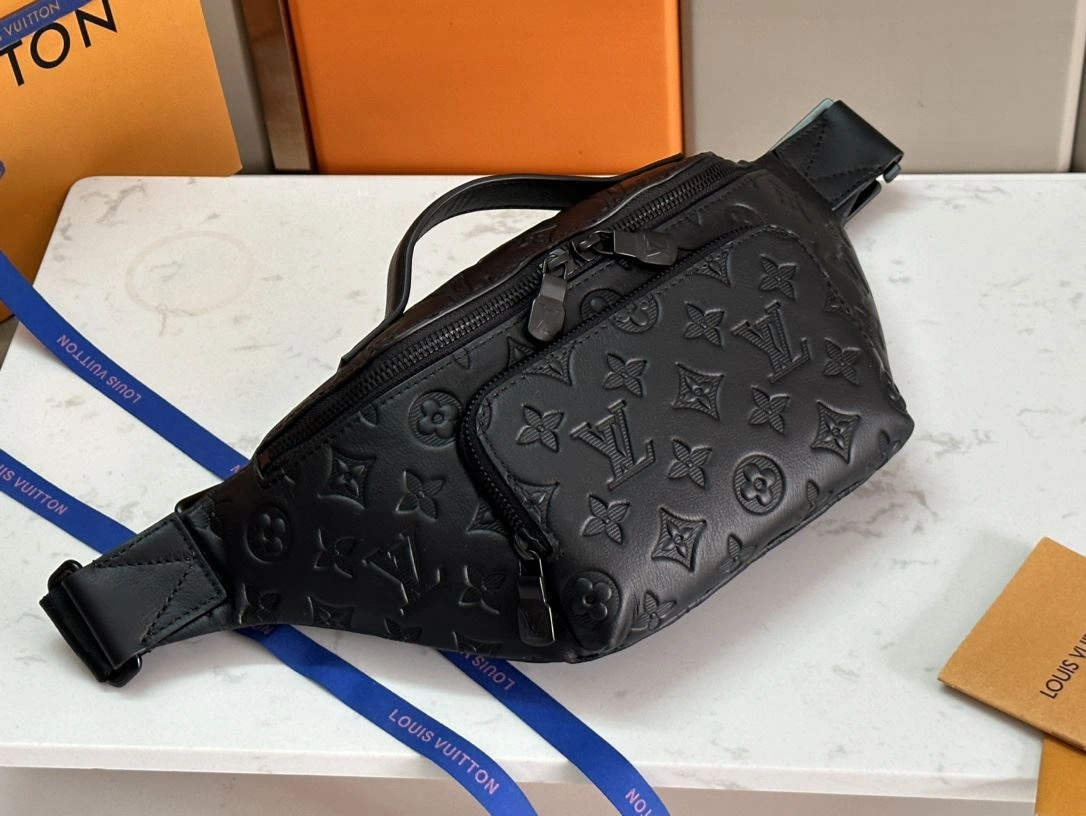Mens Louis Vuitton Waist Chest Packs Minimalist 91624