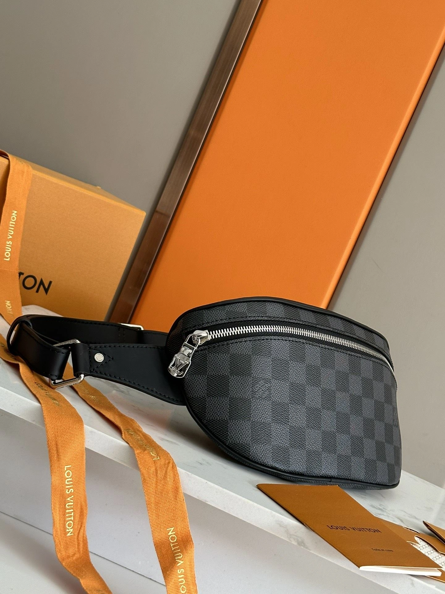 Mens Louis Vuitton Waist Chest Packs Durable 91621
