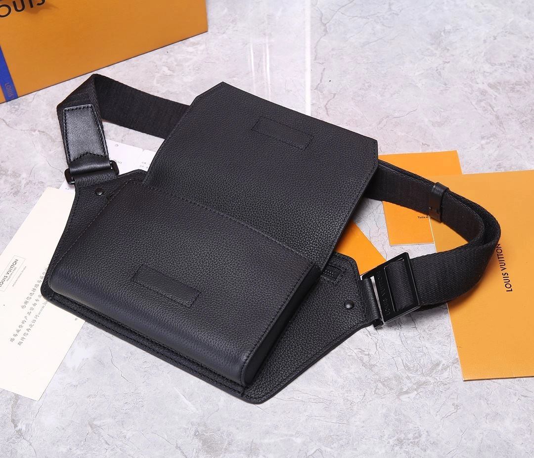 Mens Louis Vuitton Waist Chest Packs Compact 91618