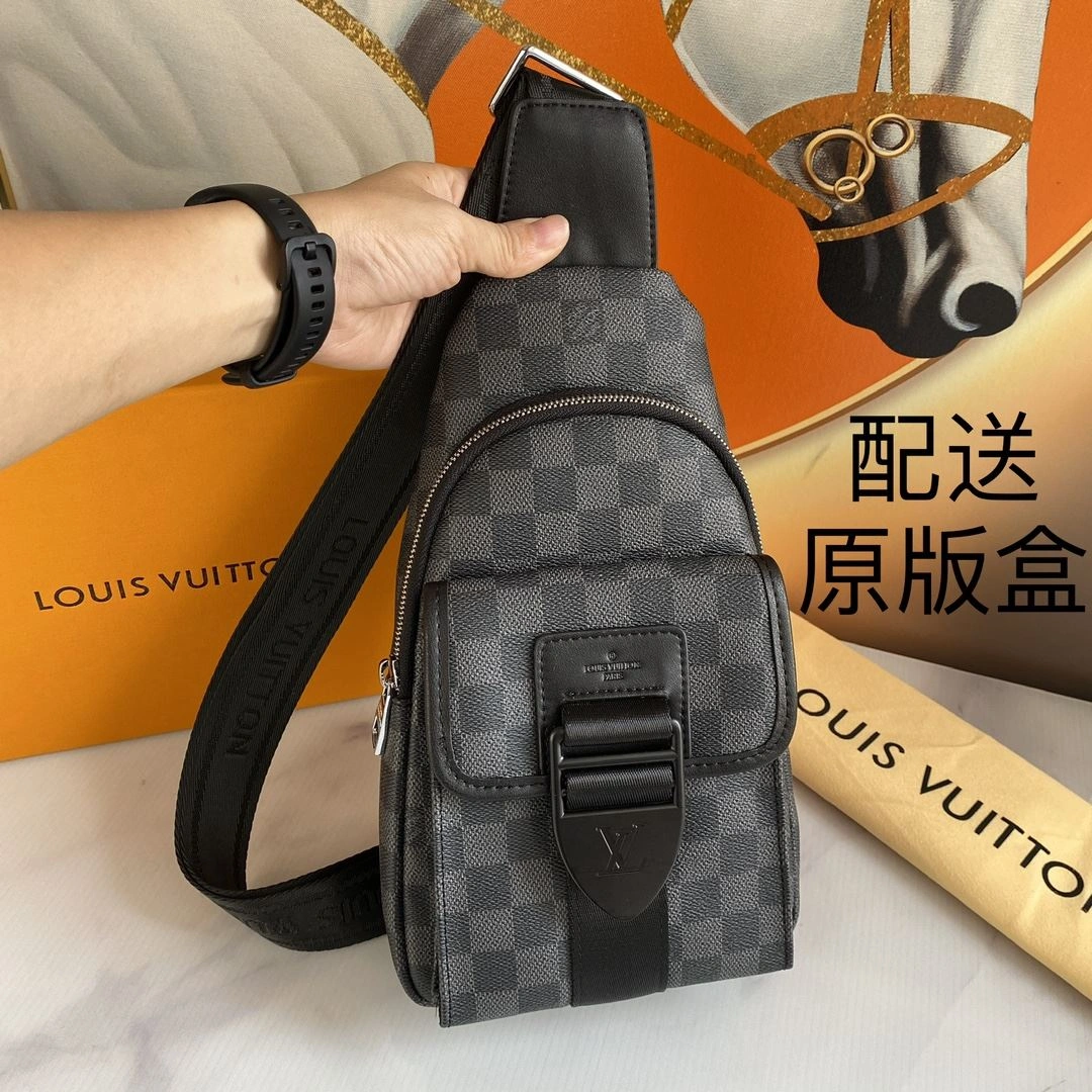 Mens Louis Vuitton Waist Chest Packs Lightweight 91623