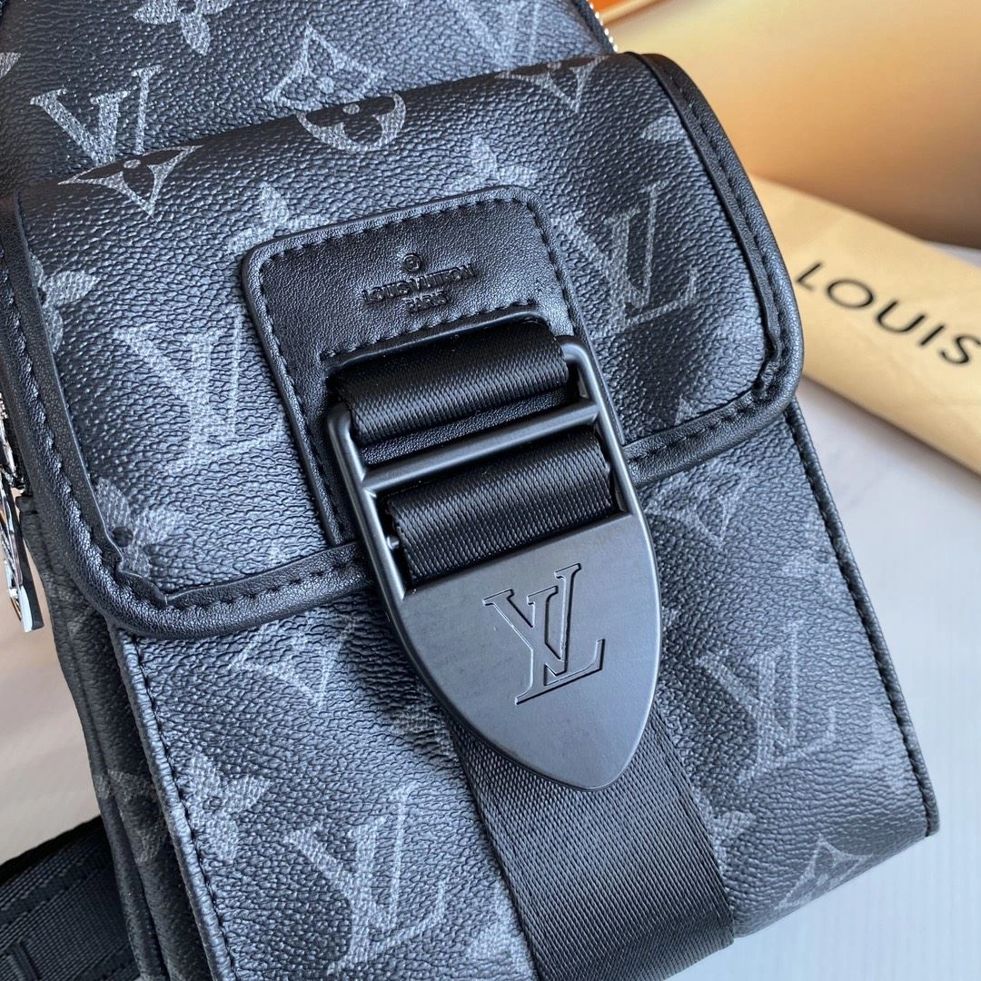 Upgraded Mens Louis Vuitton Waist Chest Packs 91619