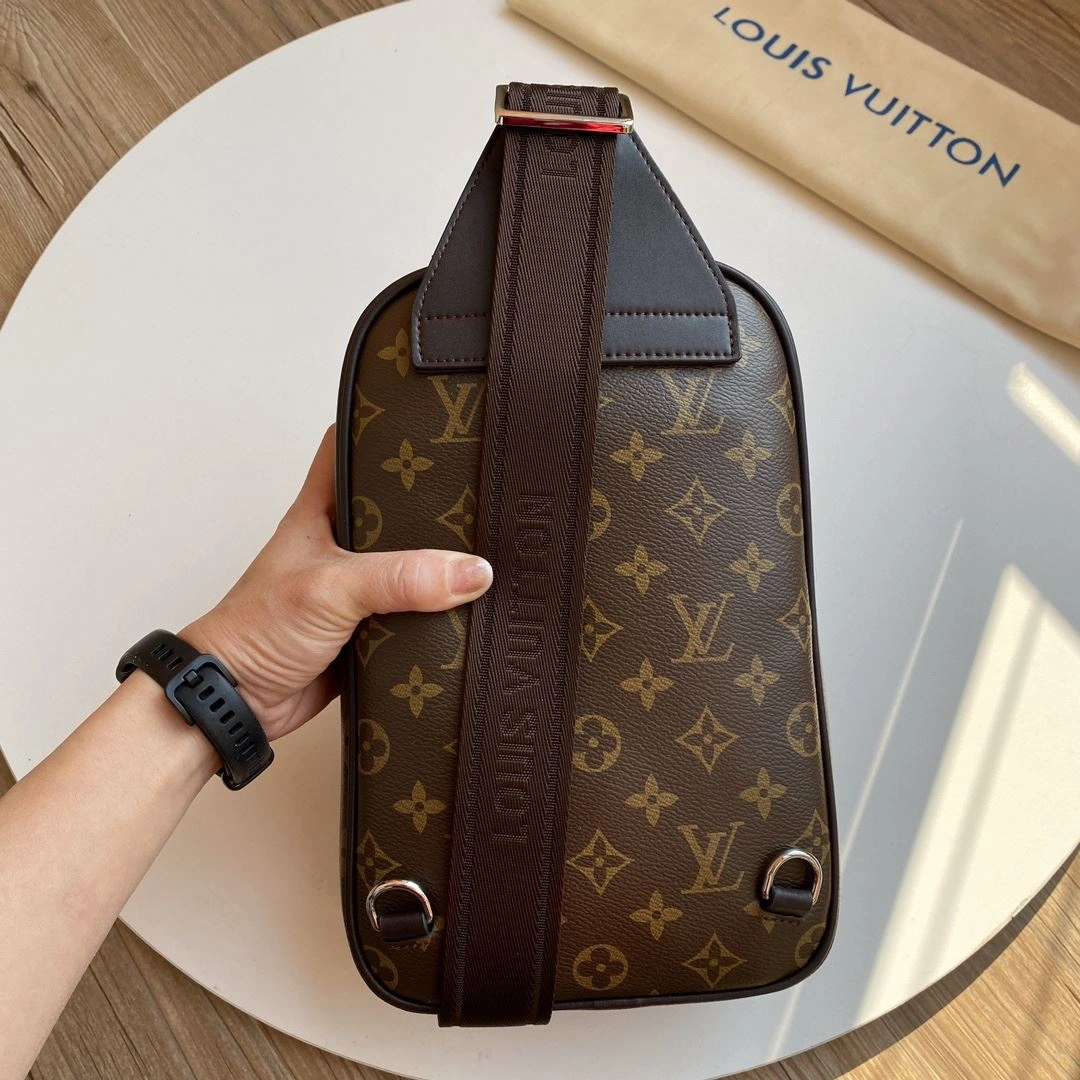 HighQuality Mens Louis Vuitton Waist Chest Packs 91625