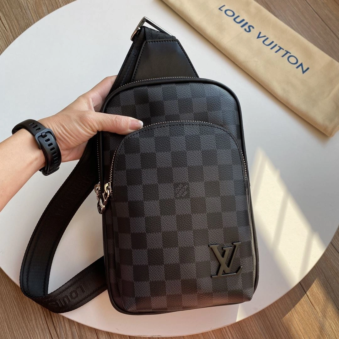 Unisex Mens Louis Vuitton Waist Chest Packs 91703