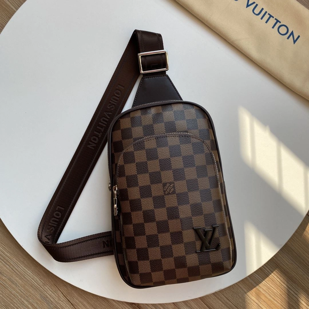Mens Louis Vuitton Waist Chest Packs Flexible 91622