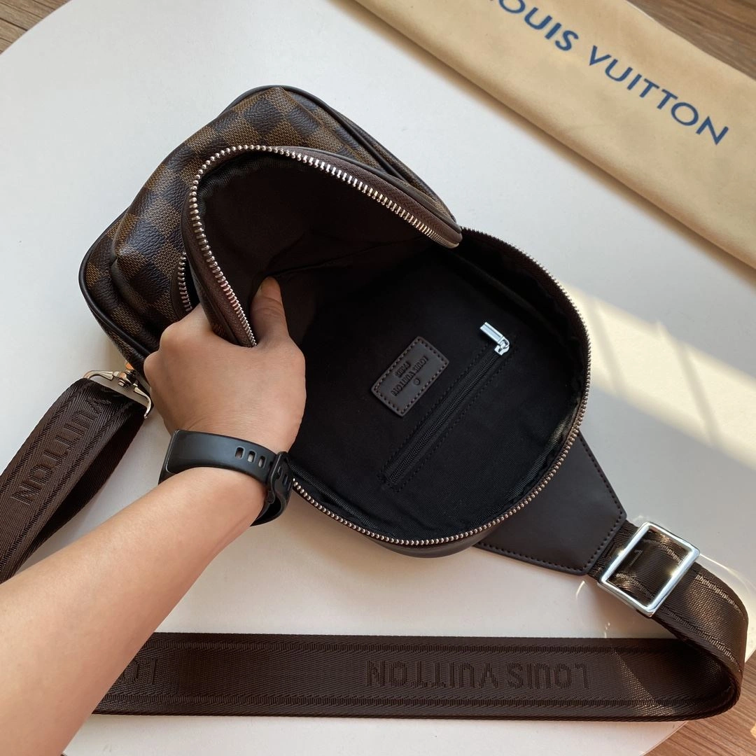 Mens Louis Vuitton Waist Chest Packs Flexible 91622