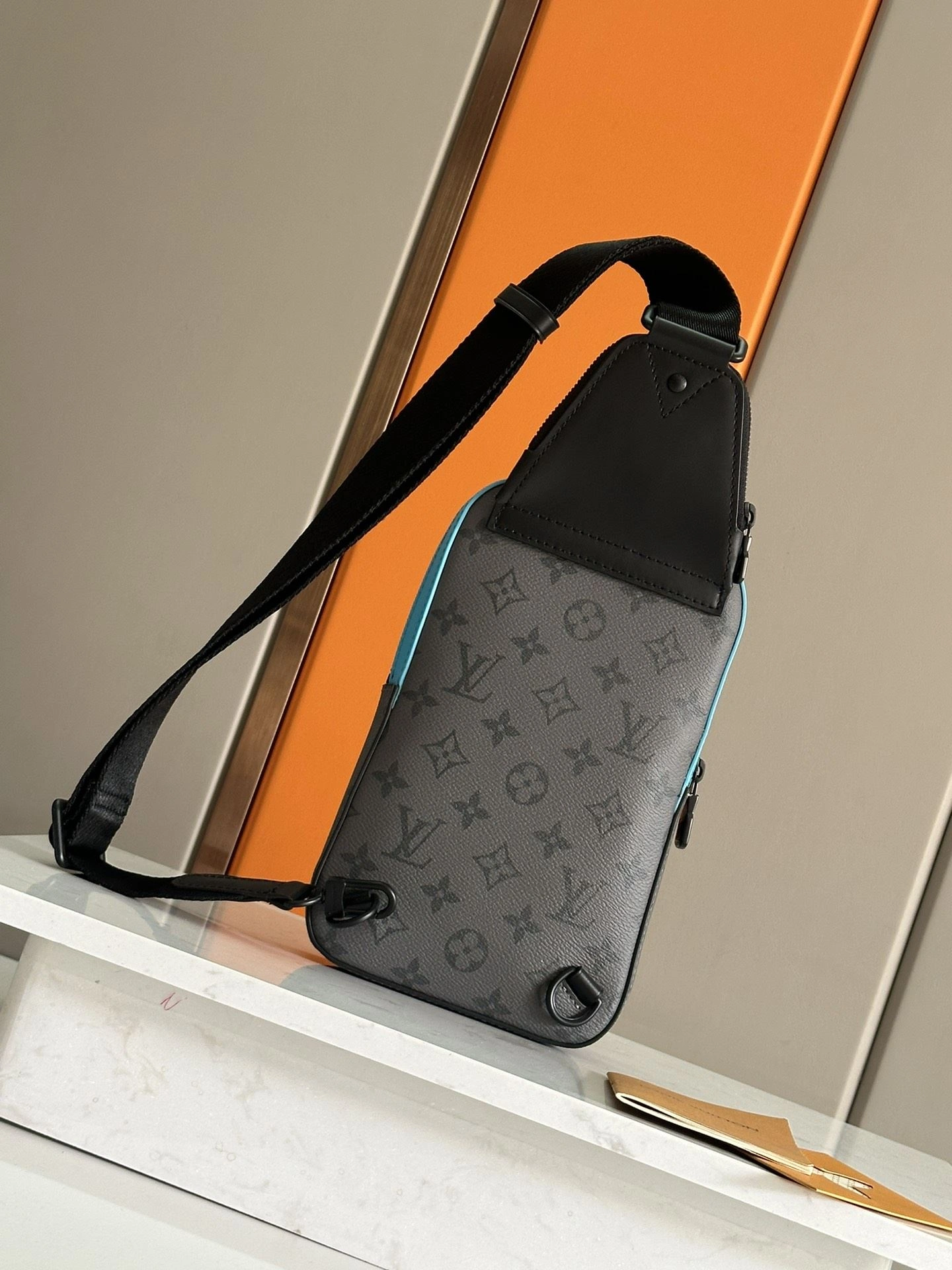 Mens Louis Vuitton Waist Chest Packs EasyMatch 91614