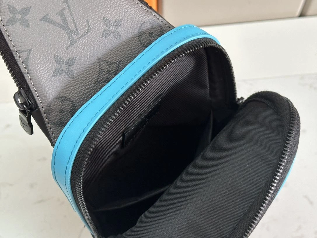 Mens Louis Vuitton Waist Chest Packs EasyMatch 91614