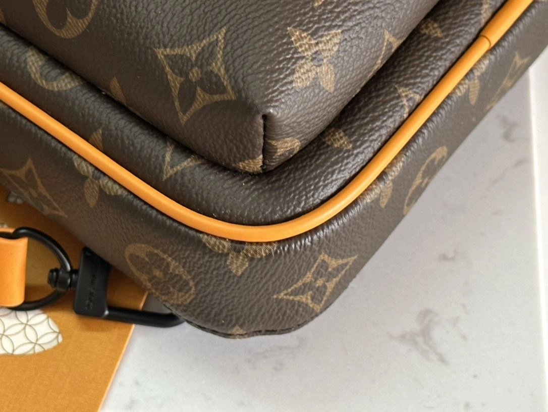 Supportive Mens Louis Vuitton Waist Chest Packs 91613