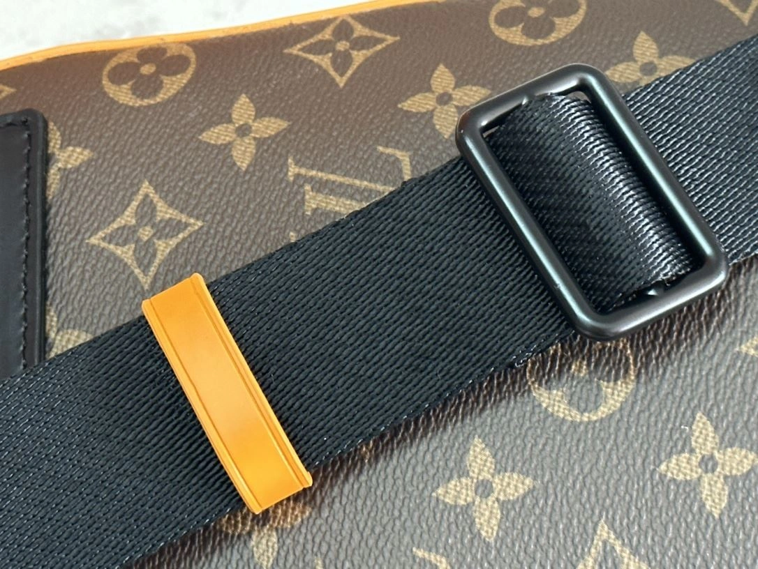 Supportive Mens Louis Vuitton Waist Chest Packs 91613
