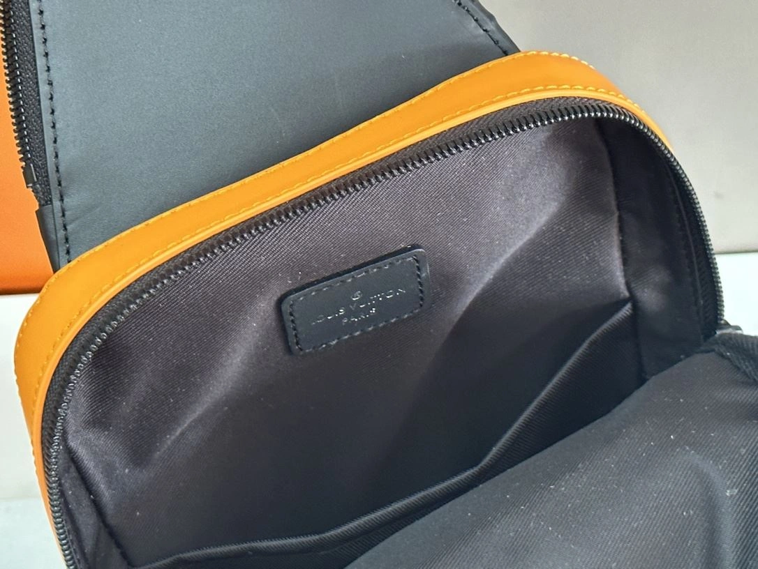 Supportive Mens Louis Vuitton Waist Chest Packs 91613