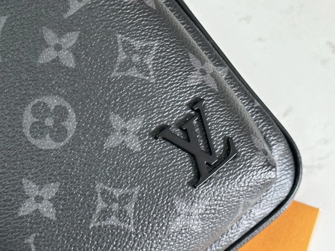 Mens Louis Vuitton Waist Chest Packs WeatherProof 91644