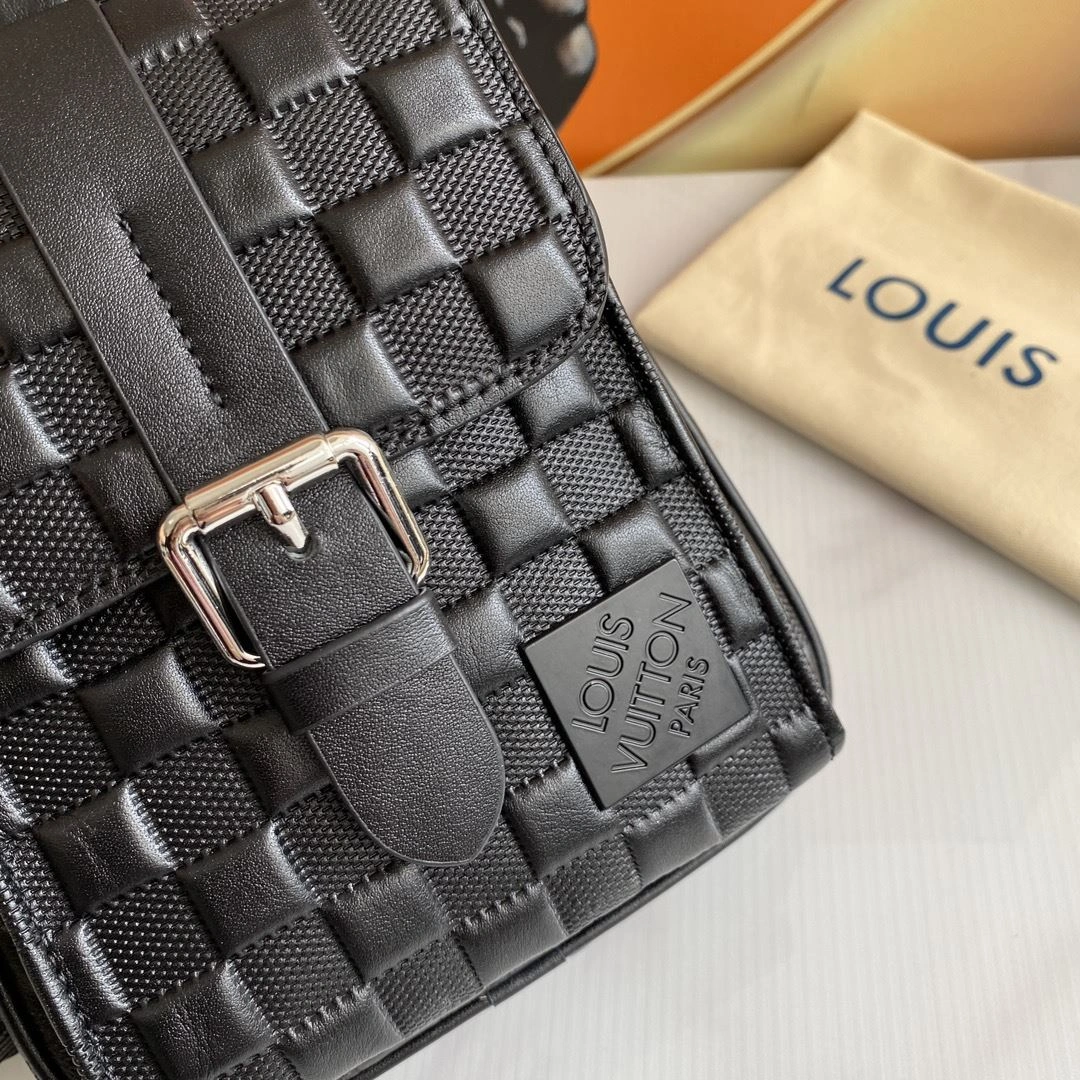 Mens Louis Vuitton Waist Chest Packs Upgraded 91611